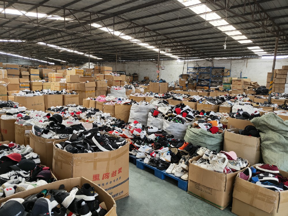 义乌鞋帽回收：工厂清仓处理实操指南