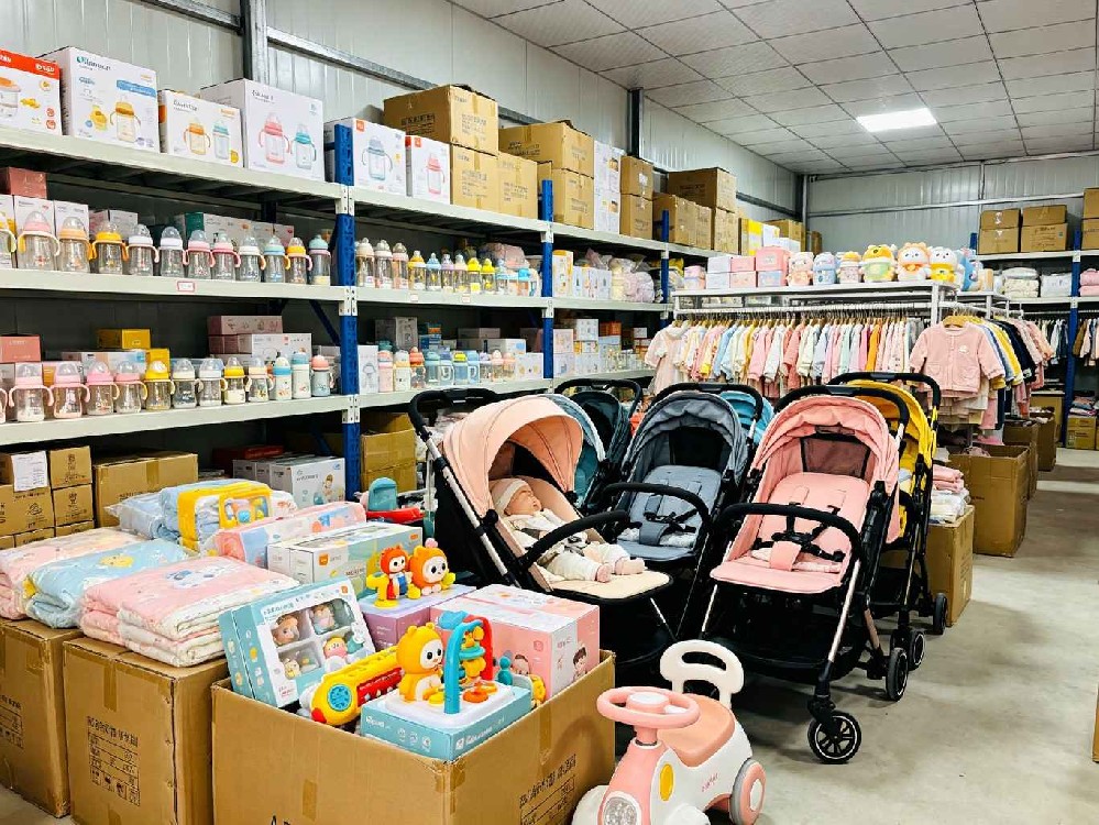 义乌收婴童用品库存尾货，奶瓶玩具童装全收